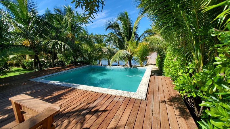 COral-Views-Beachside-Community-Pool