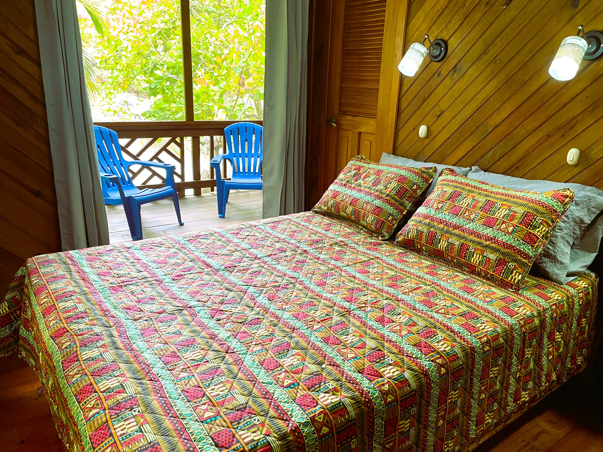 bedroom-full-porch