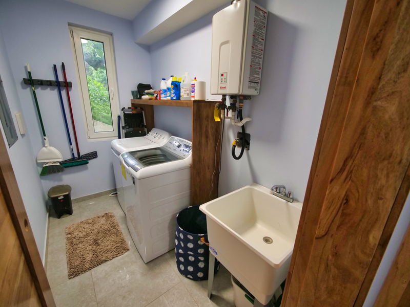 Z1-laundry-room