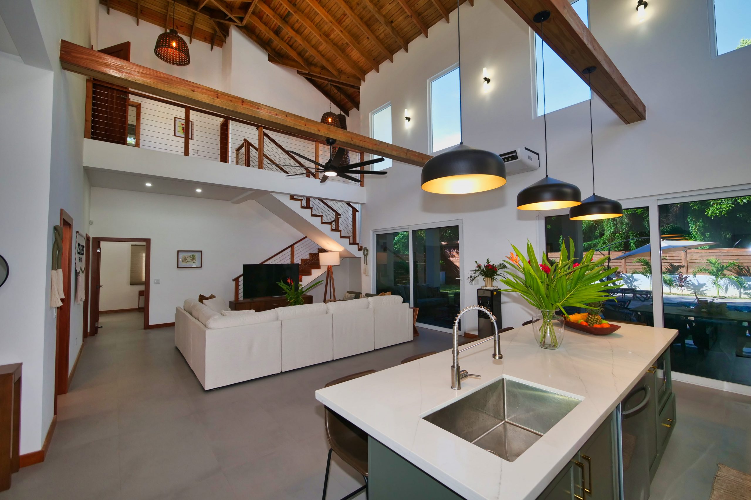 X-1016712-Lum-scaled