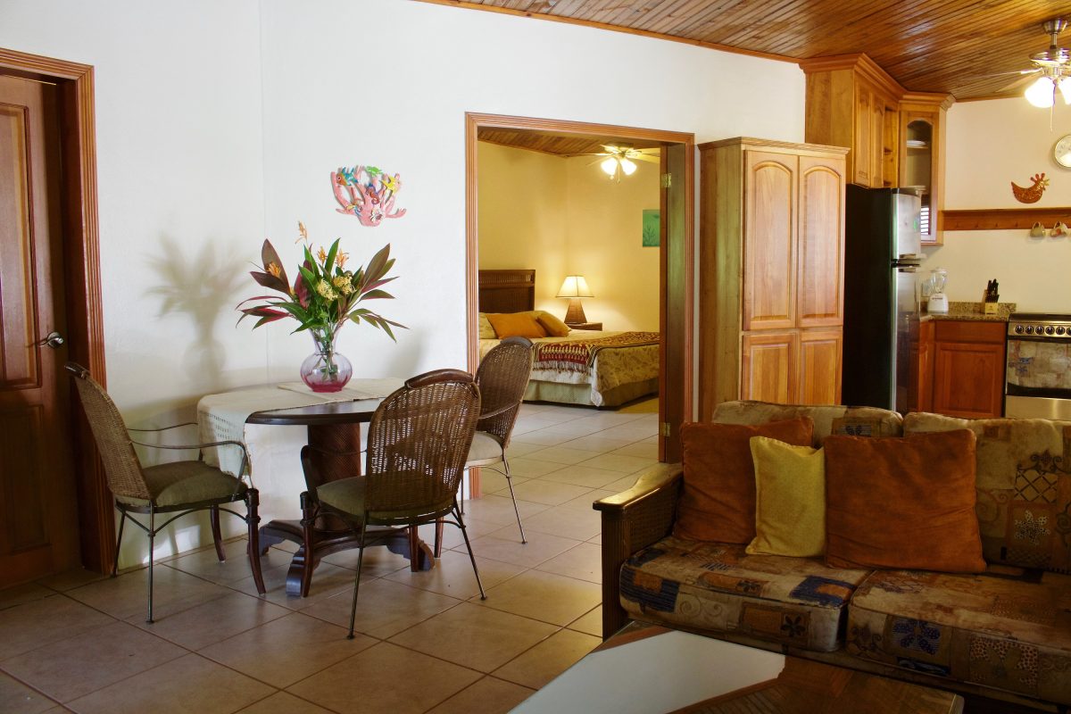 SV4B-dining-area-e1545928142768