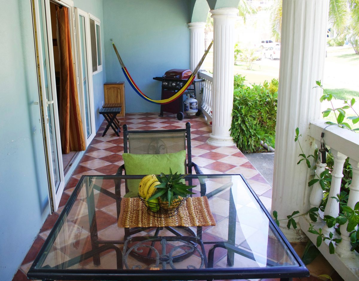 SV4B-front-porch-e1545928037515
