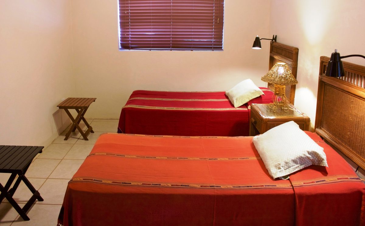 SV4B-guest-bedroom-e1545928093686