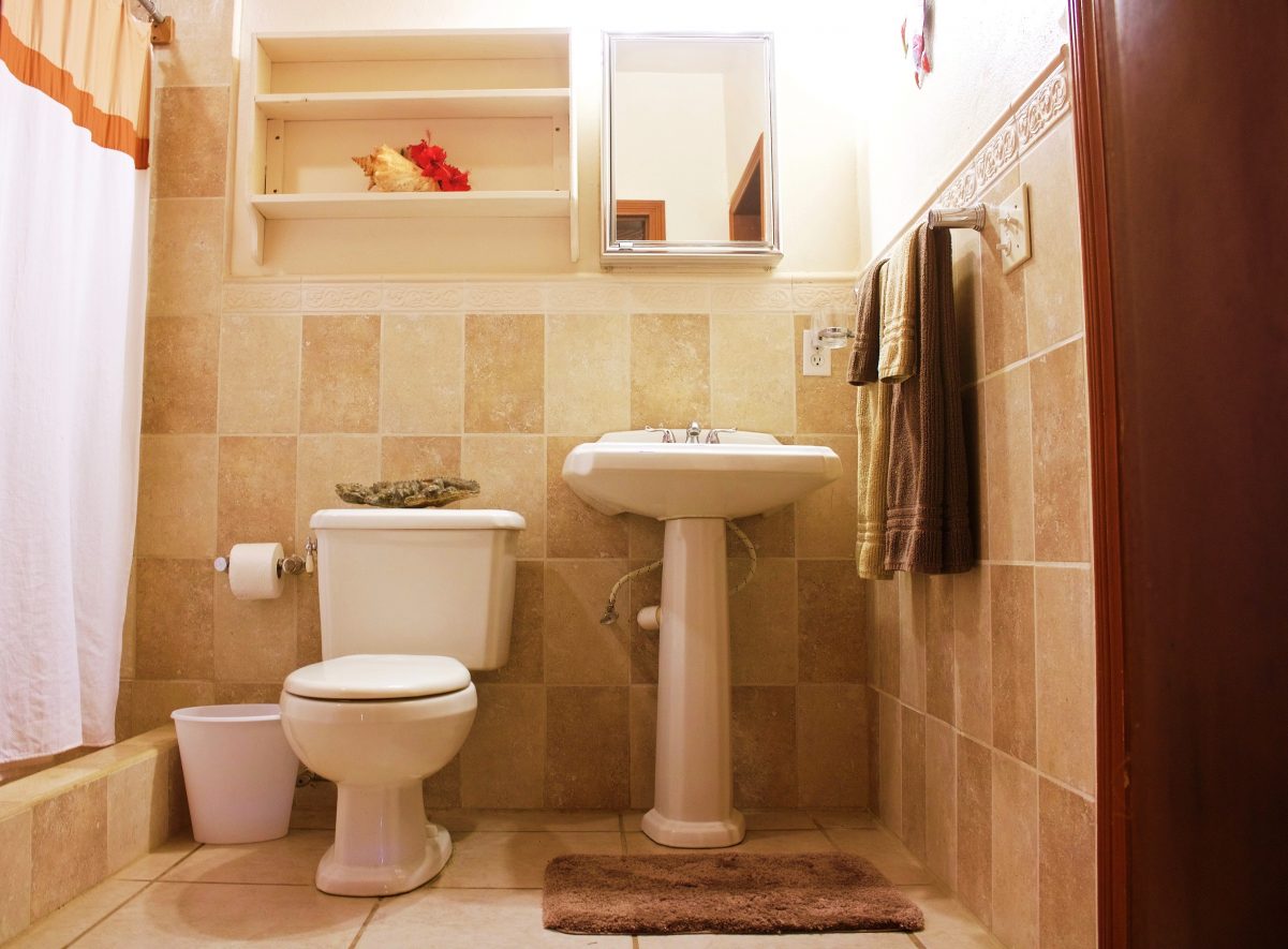 SV4B-tiled-master-bathroom-II-e1545927938842