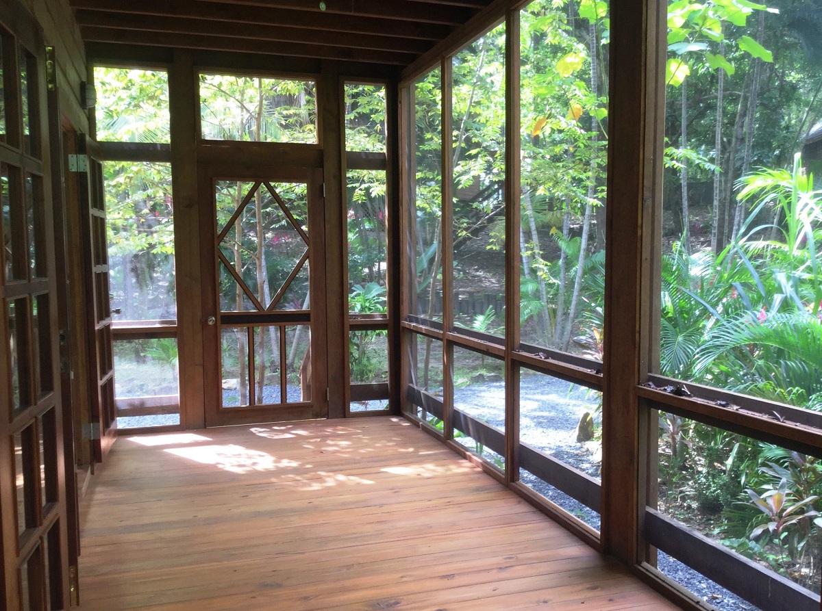 downstairs-screened-porch-2